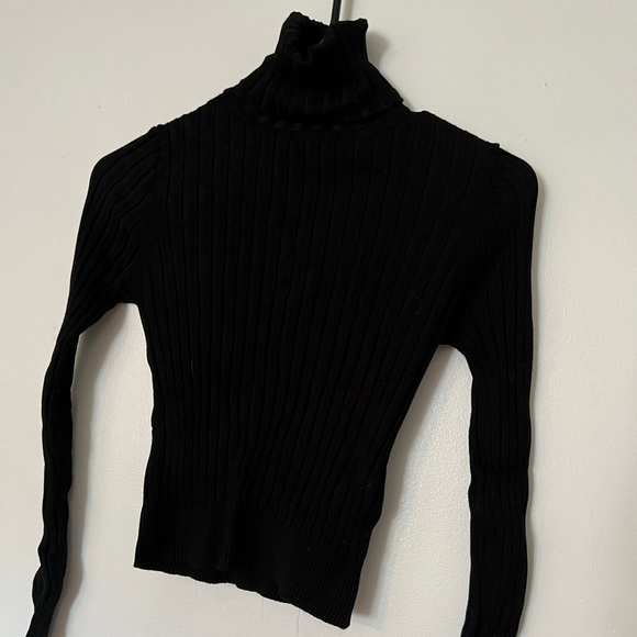 Zara turtle neck - Picture 2 of 3